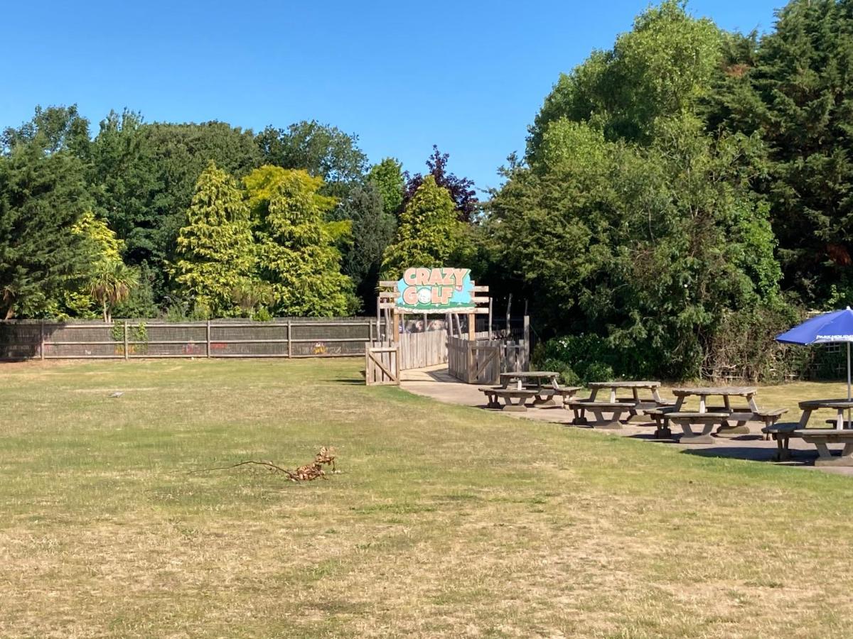Birchington Vale Caravan Holiday Park Exterior photo